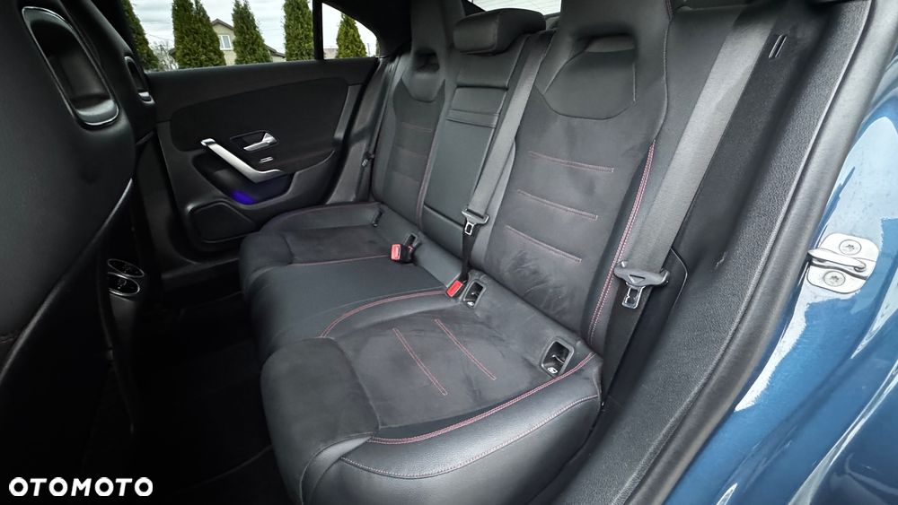 Mercedes-Benz CLA 200 d 4-Matic AMG Line 8G-DCT - 20