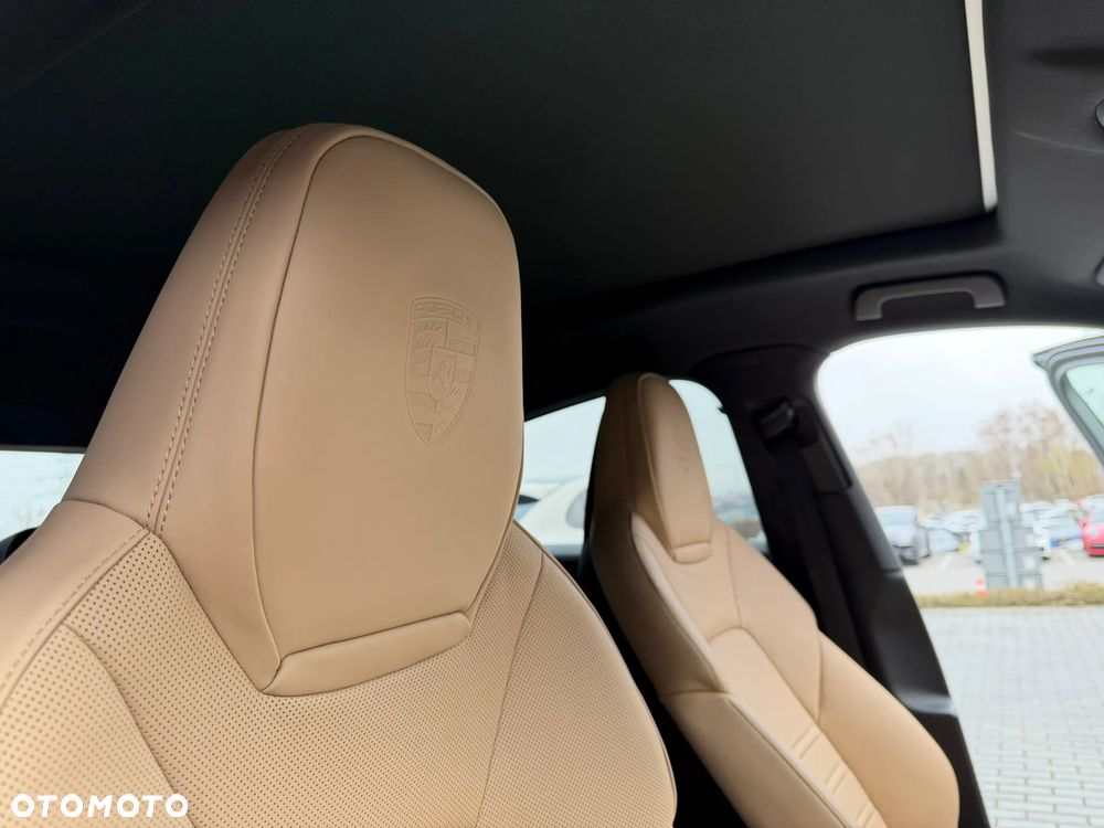 Porsche Cayenne S E-Hybrid PHEV Black Edition - 24
