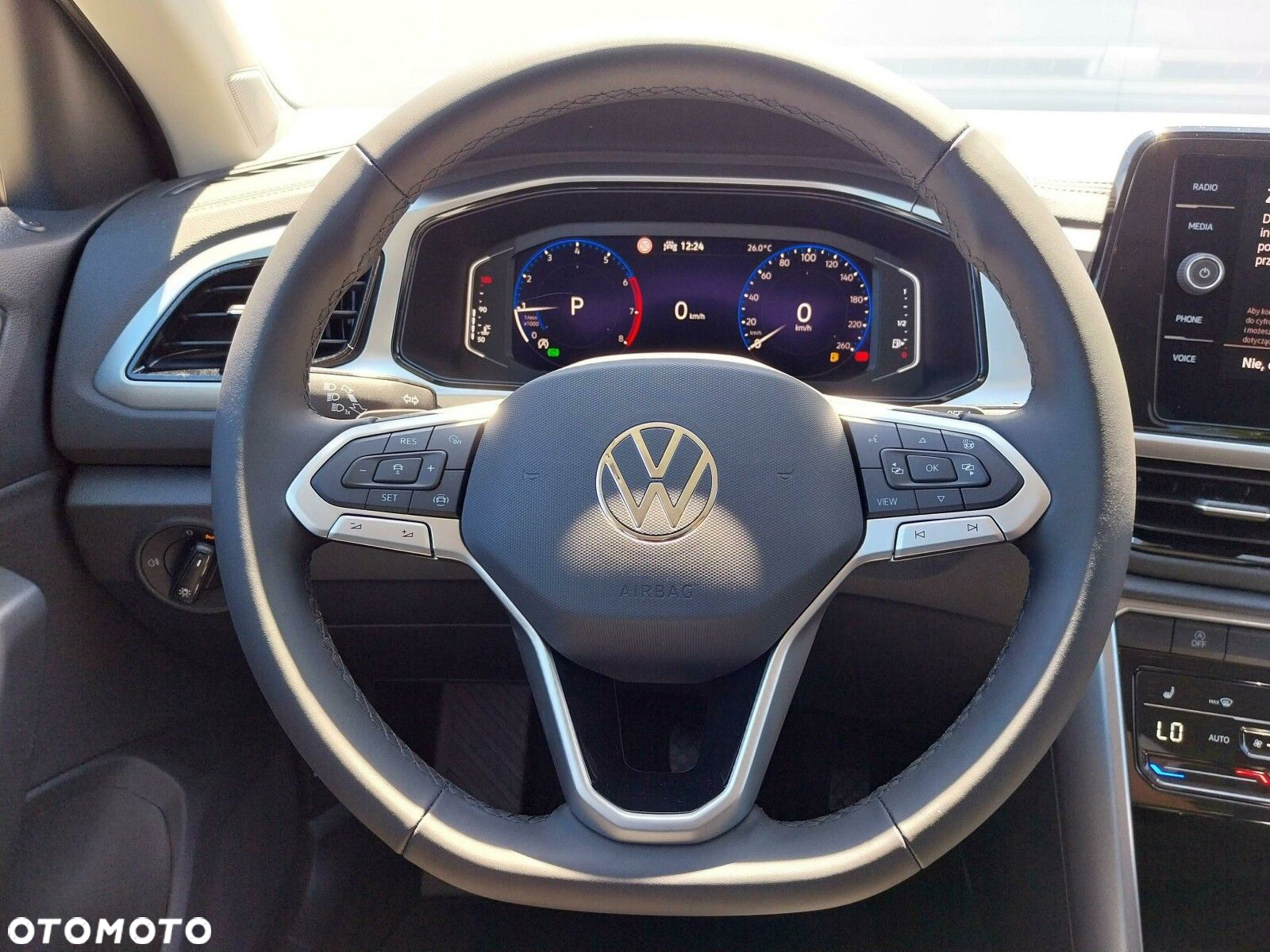 Volkswagen T-Roc - 12
