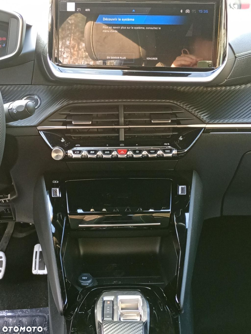 Peugeot 208 - 19