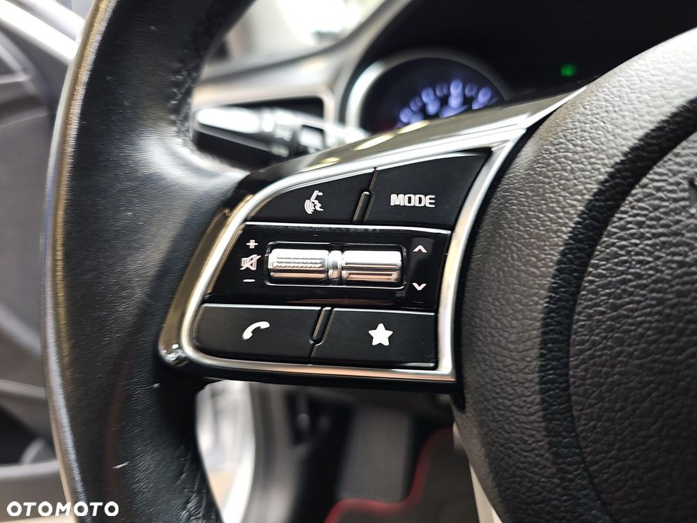 Kia Ceed 1.5 T-GDI M - 14