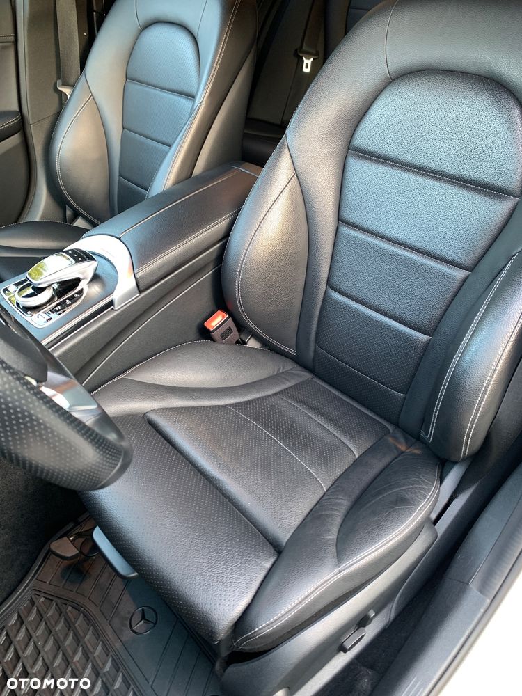 Mercedes-Benz Klasa C 220 d 9G-TRONIC AMG Line - 37