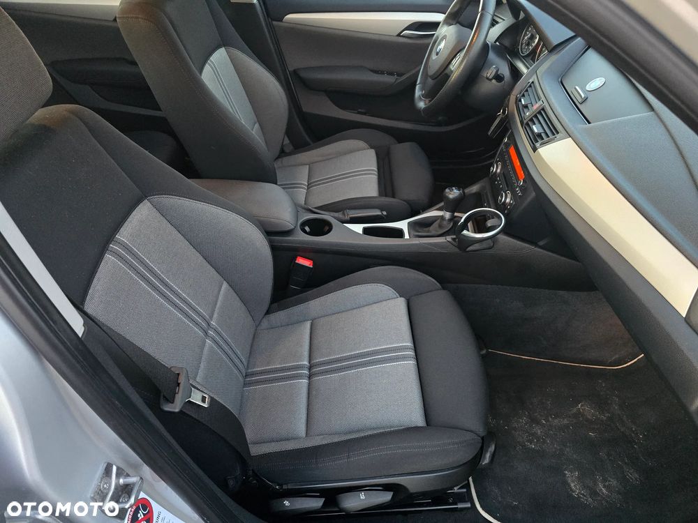 BMW X1 sDrive20i xLine - 14