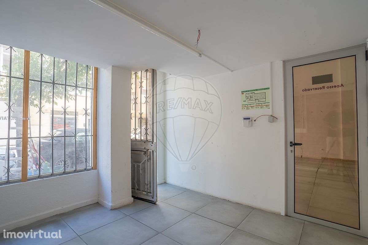 Armazém T0 para arrendamento - Grande imagem: 5/24