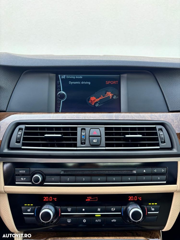 BMW Seria 5 520d Aut. - 26