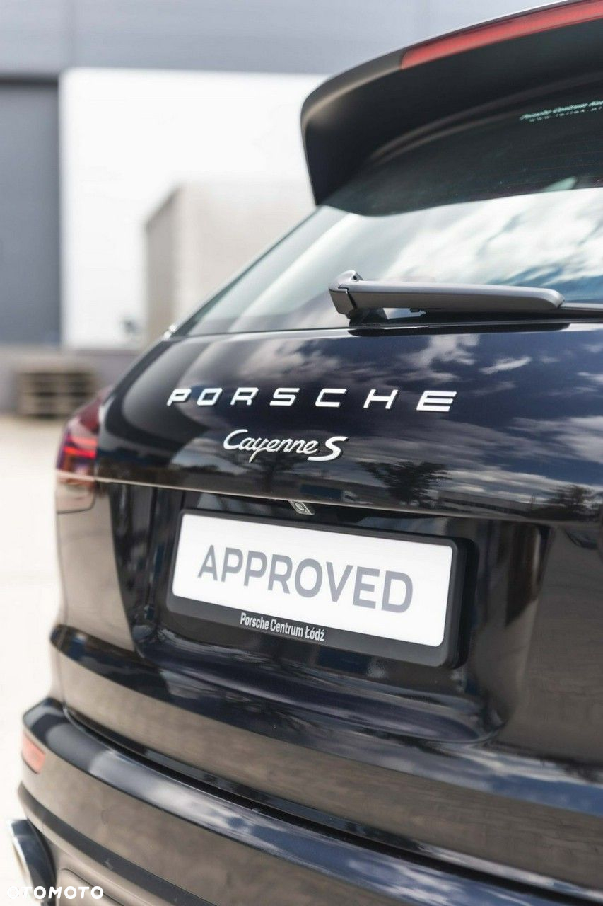 Porsche Cayenne - 30