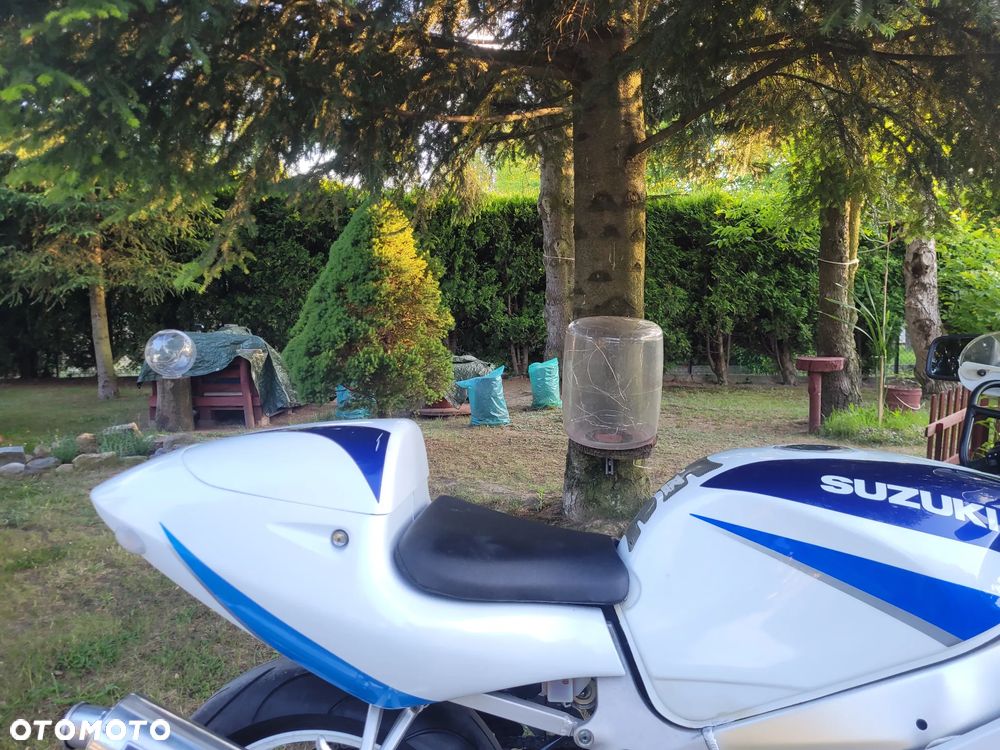 Suzuki GSX-R - 5