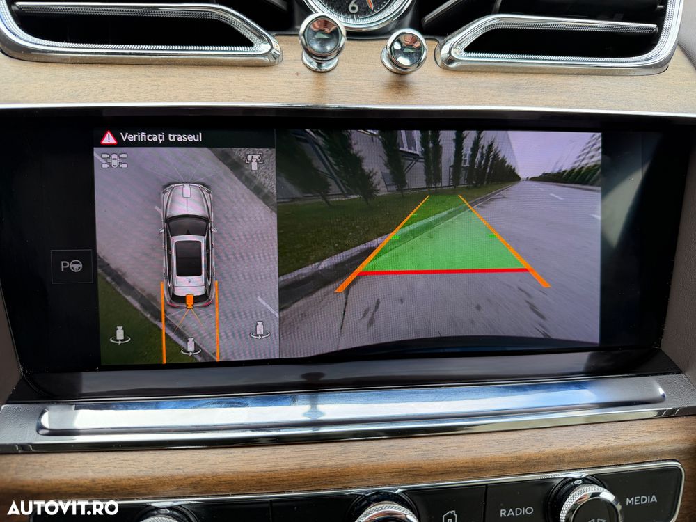 Bentley Bentayga - 37