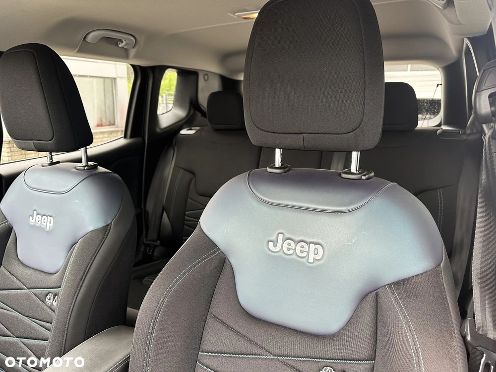 Jeep Renegade - 30