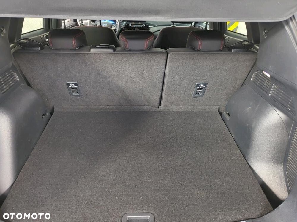 Ford Kuga 2.5 FHEV FWD ST-Line eCVT - 11