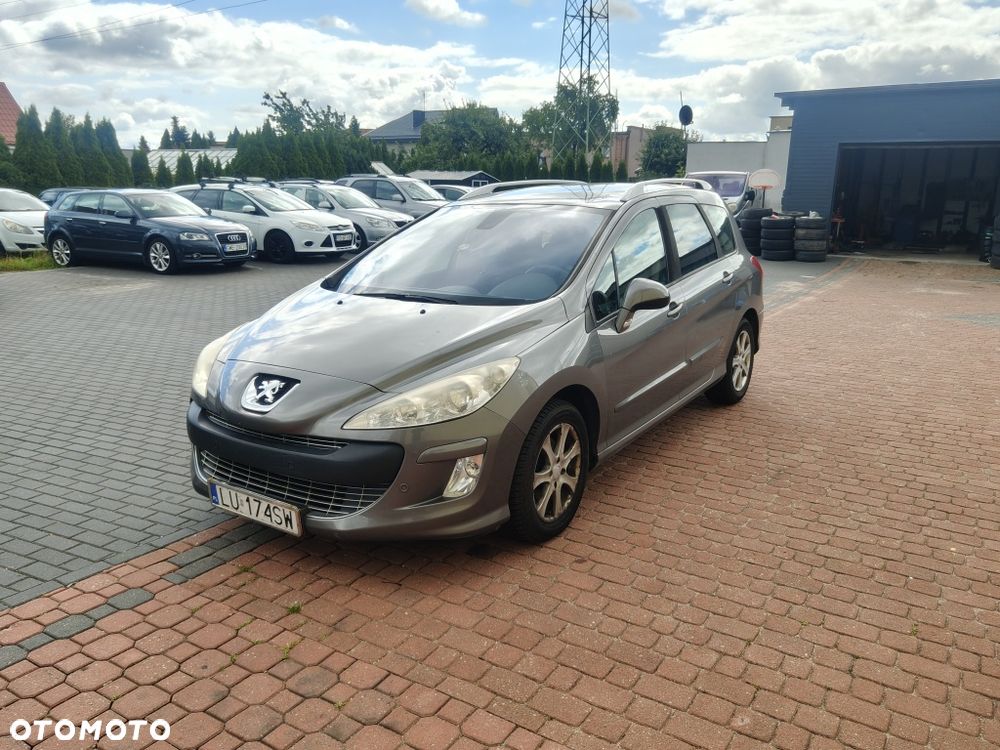 Peugeot 308 - 1