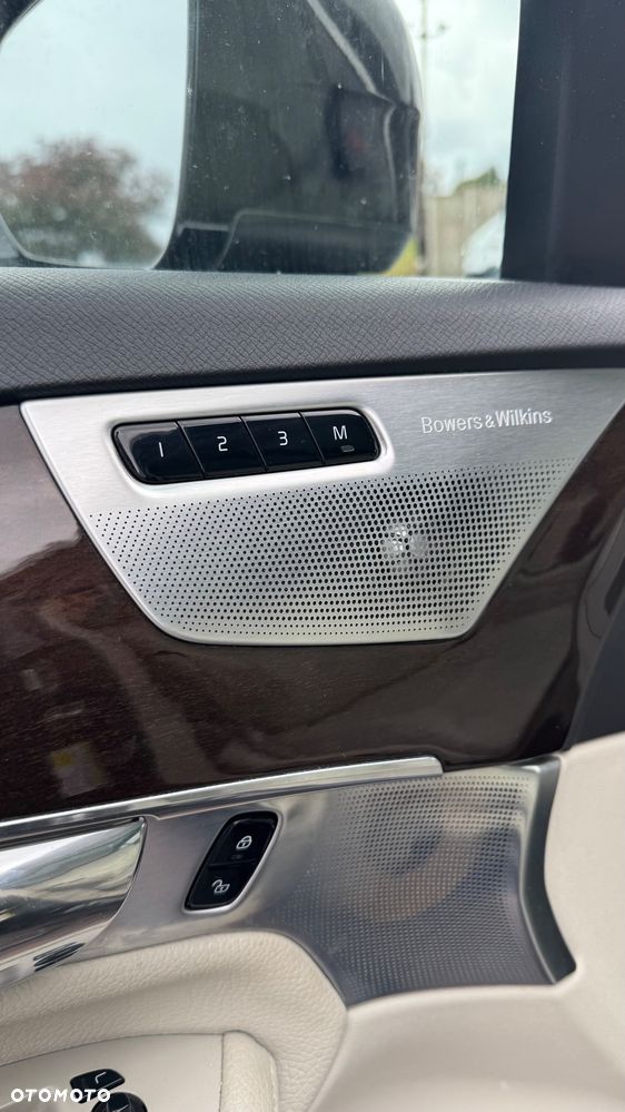 Volvo XC 90 T6 AWD Momentum 7os - 28