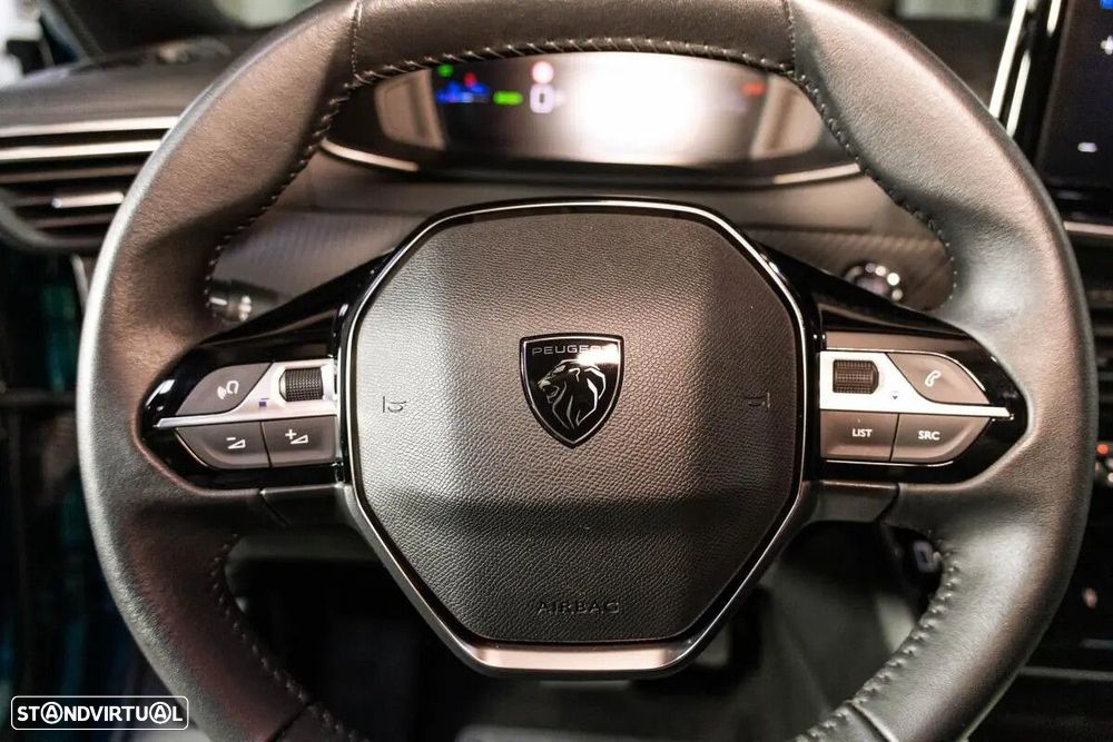 Peugeot e-2008 - 23