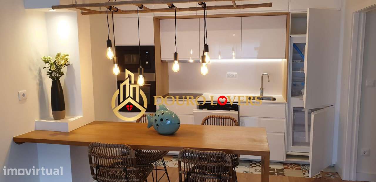 Apartamento T2 Totalmente Renovado e Mobilado no Centro do Porto |... - Grande imagem: 2/60
