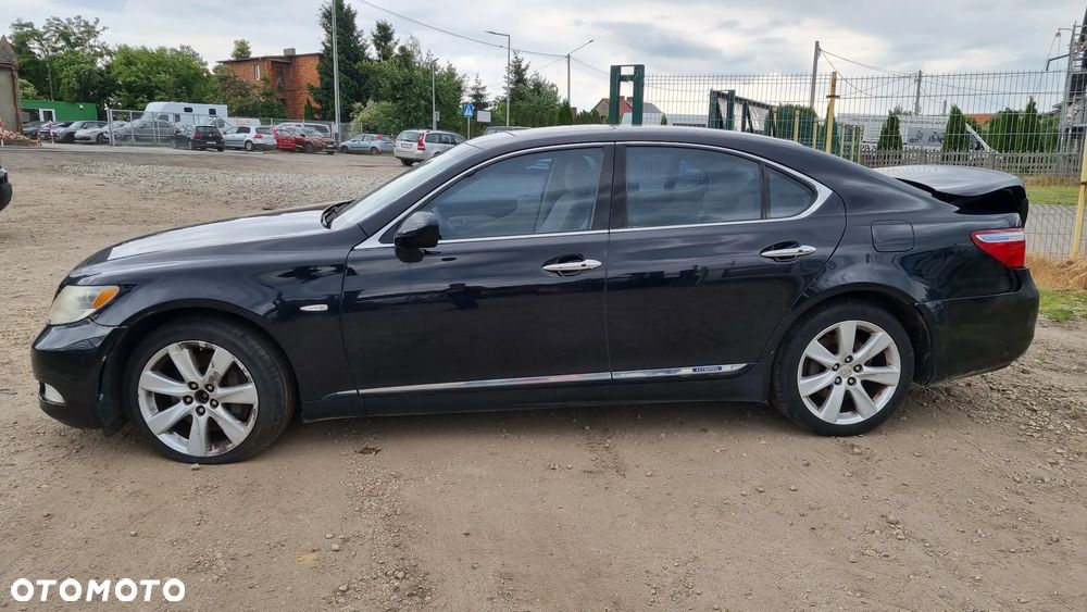 Lexus LS 600h Ambience h - 12