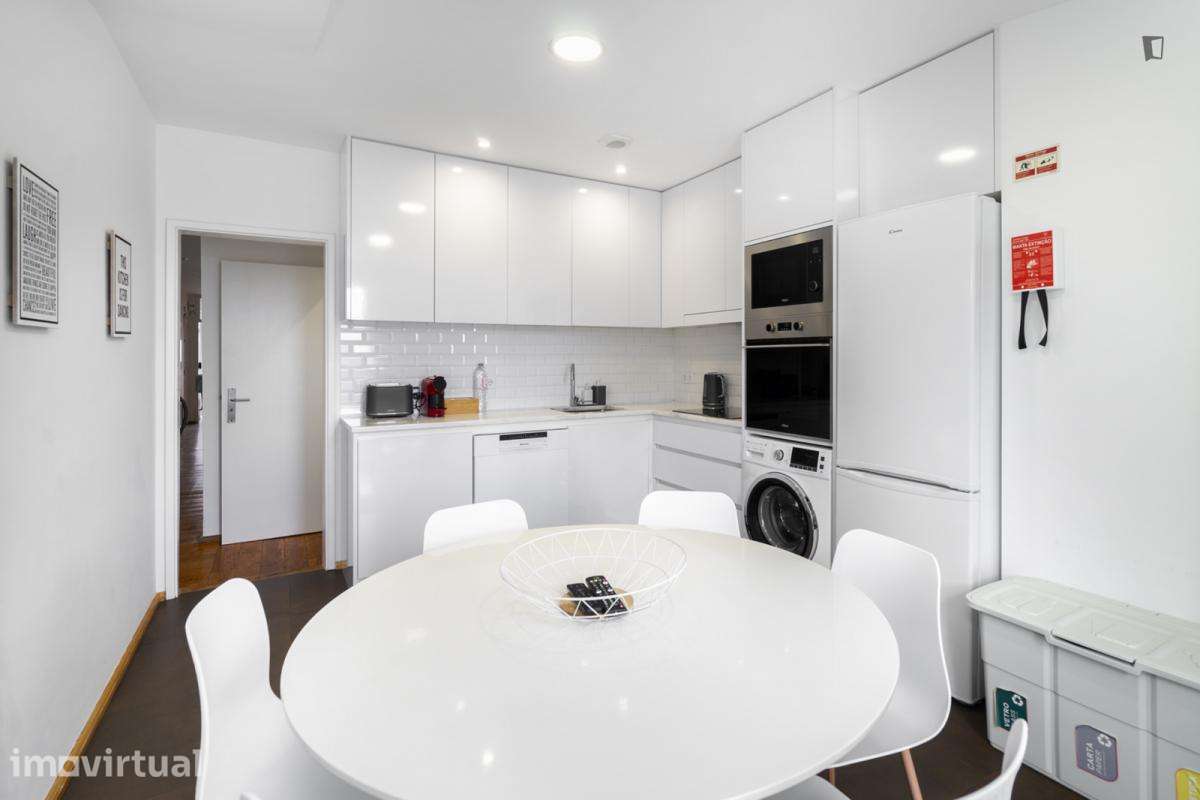 Quarto - localizado em Saldanha Lisbon - Grande imagem: 4/6