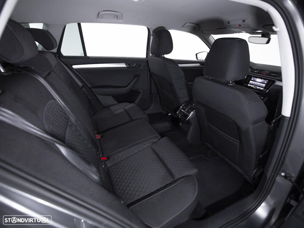 Skoda Superb Break 2.0 TDI Ambition DSG - 11