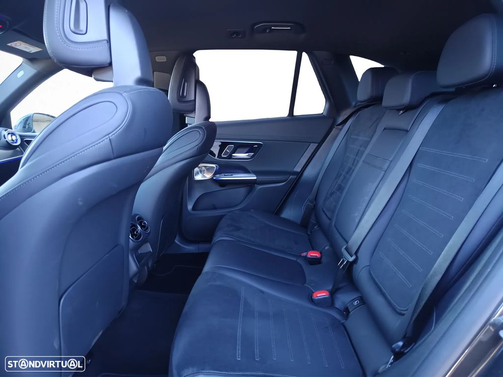 Mercedes-Benz GLC 300 de 4Matic 9G-TRONIC AMG Line - 25
