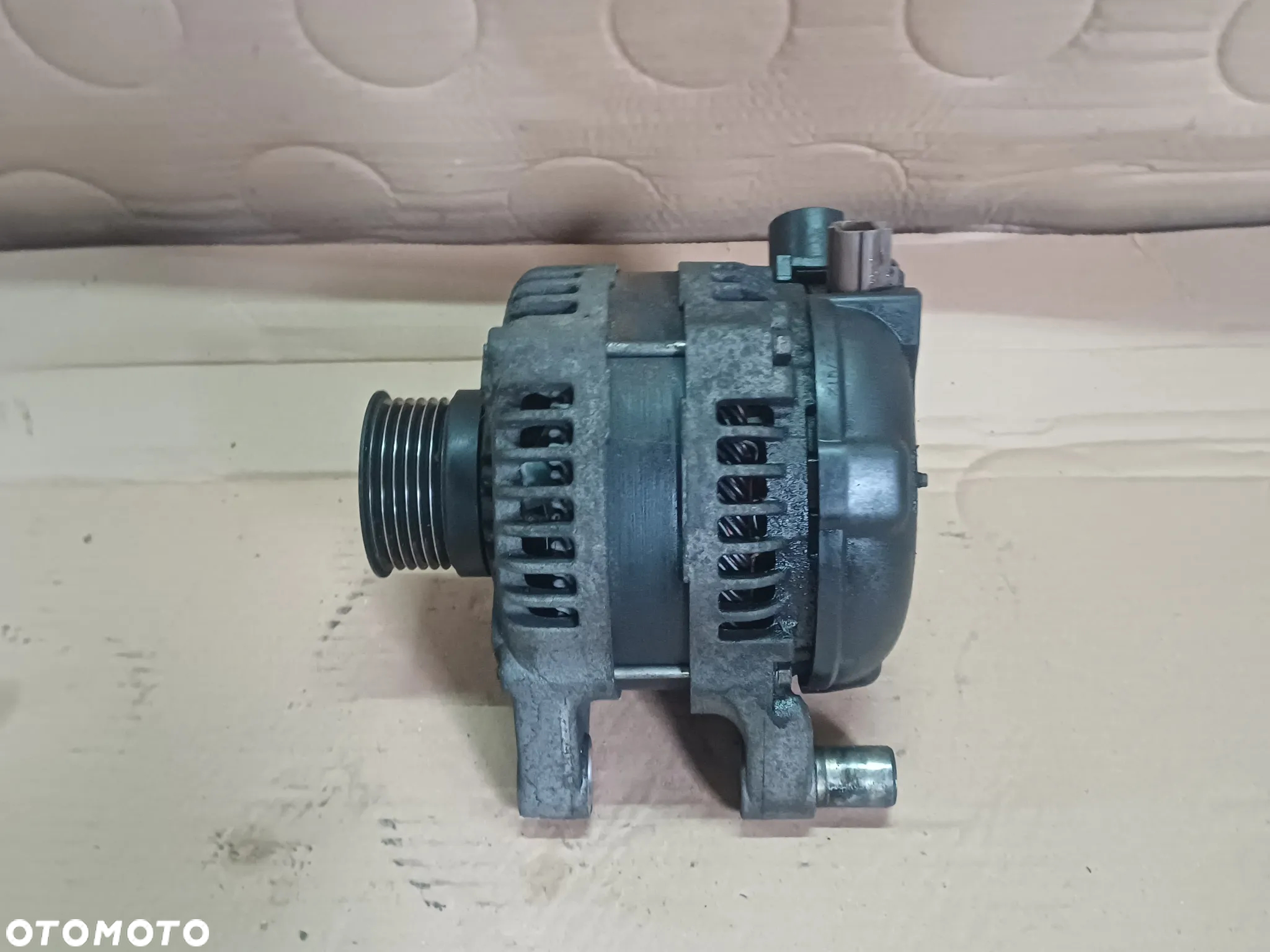 ALTERNATOR 0986049071 VOLVO V5P S40 C30 PEUEGOT 2.0 HDI 136KM BOSCH 150A - 2