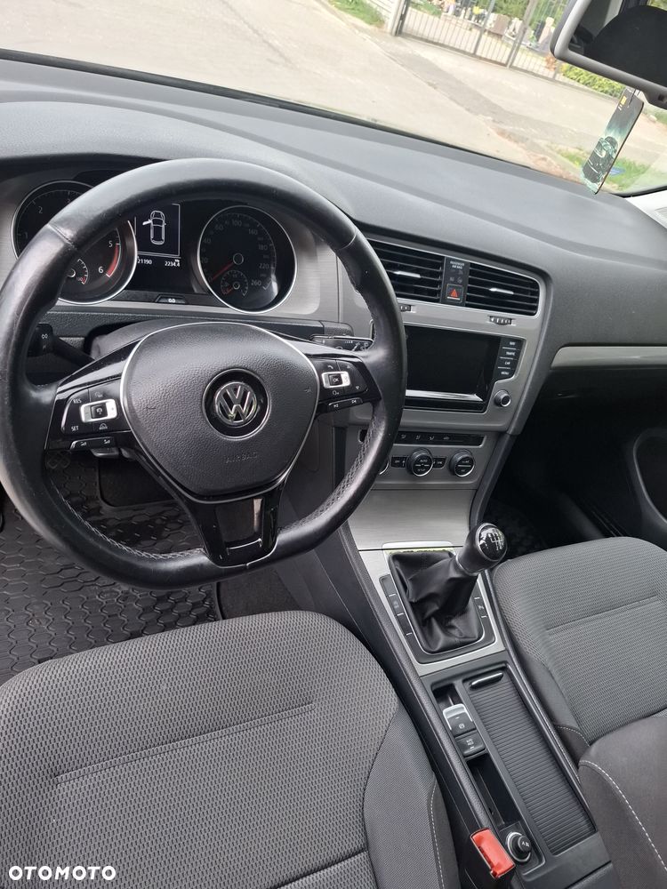 Volkswagen Golf 1.6 TDI BlueMotion Technology Comfortline - 14