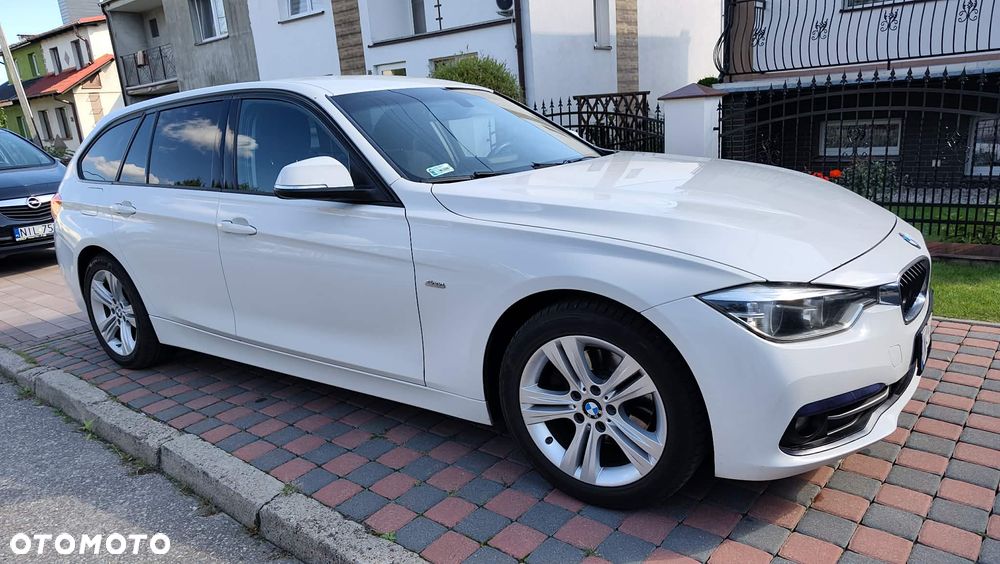 BMW Seria 3 320d Sport Line - 4