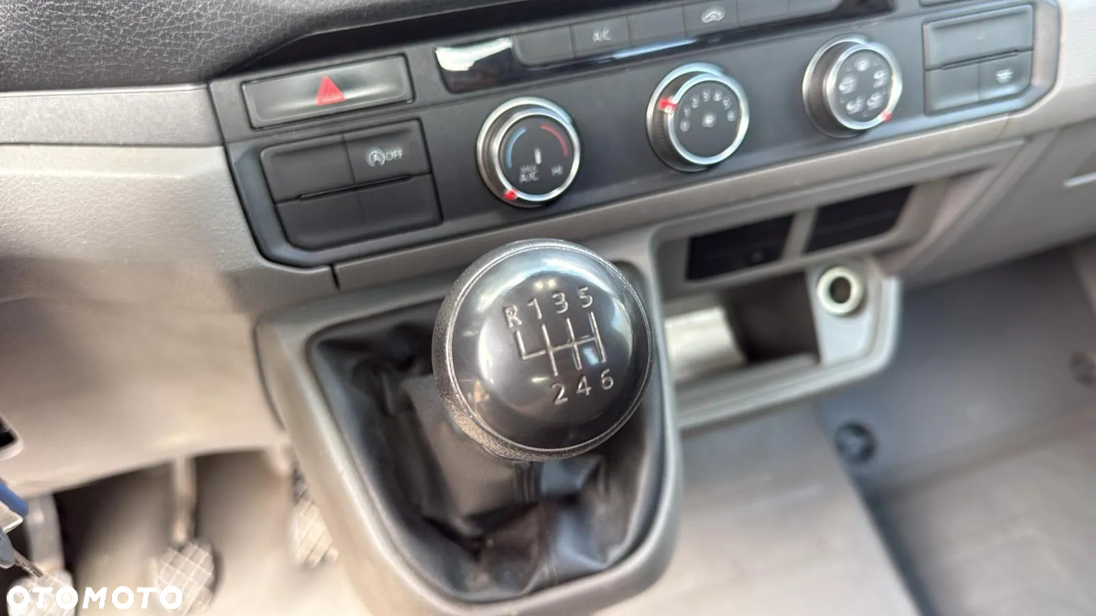 Volkswagen Crafter - 22