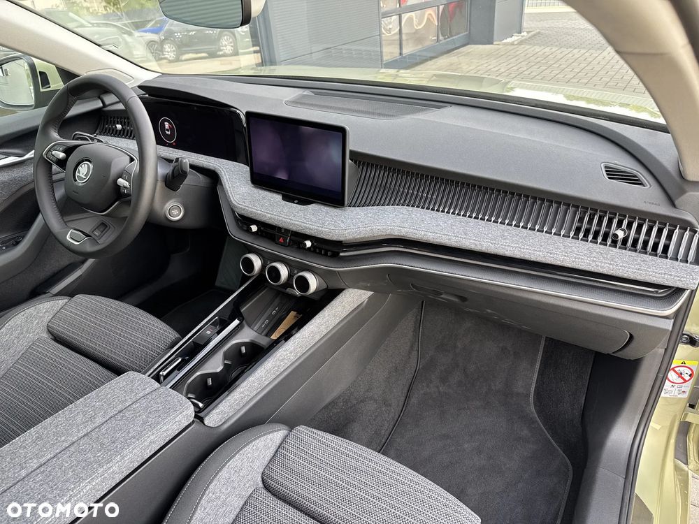 Skoda Superb 2.0 TDI SCR Selection DSG - 6