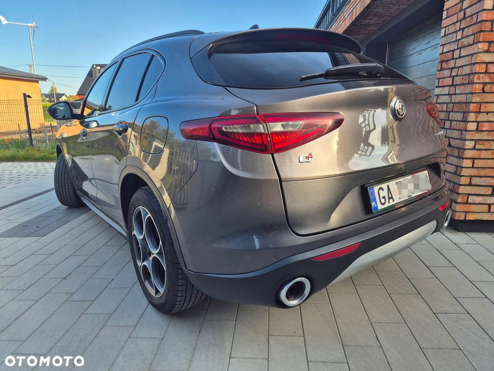 Alfa Romeo Stelvio 2.0 Turbo Executive Q4 - 3