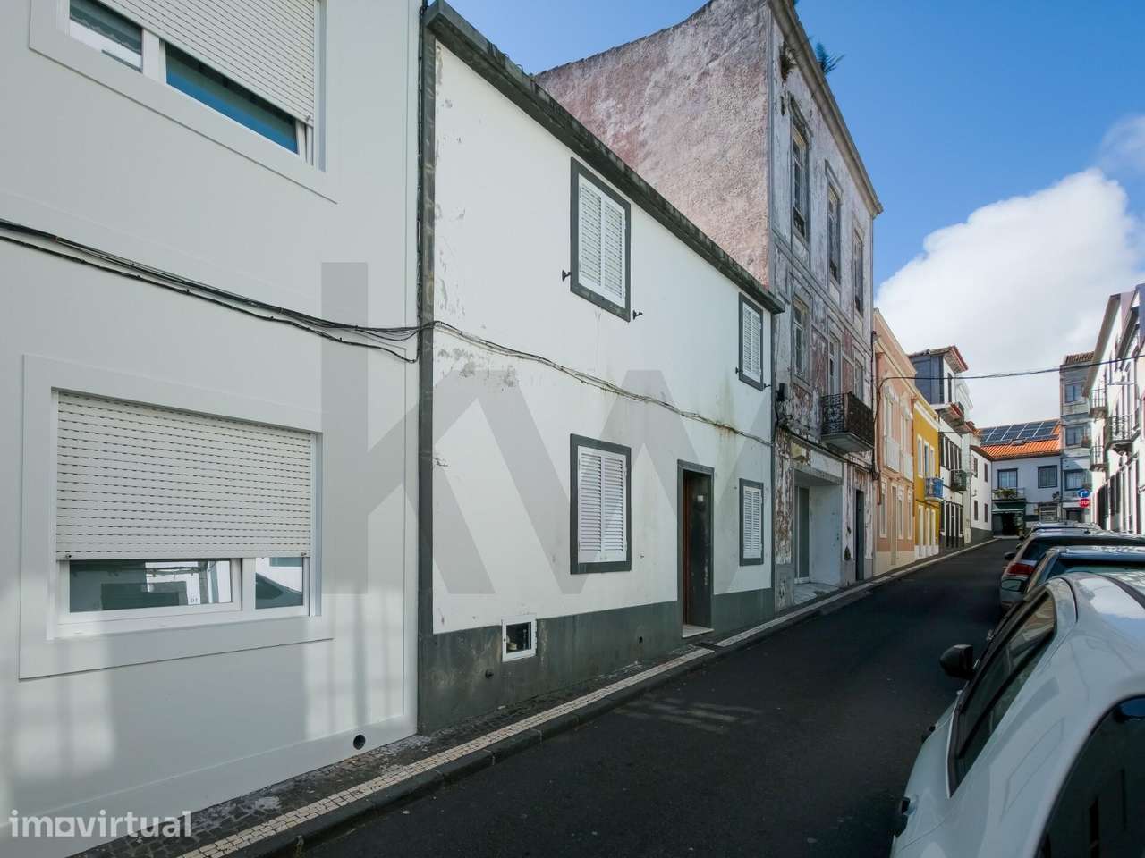 Moradia T4 em São Pedro, Ponta Delgada – Conforto, Centralidade e Pote - Grande imagem: 3/27