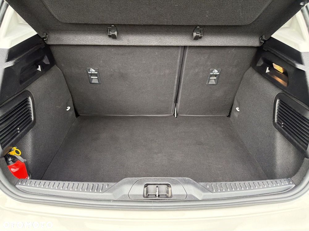 Ford Focus - 33