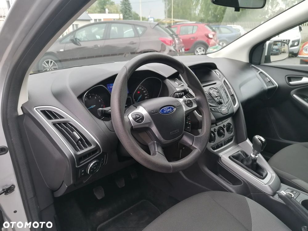 Ford Focus - 10