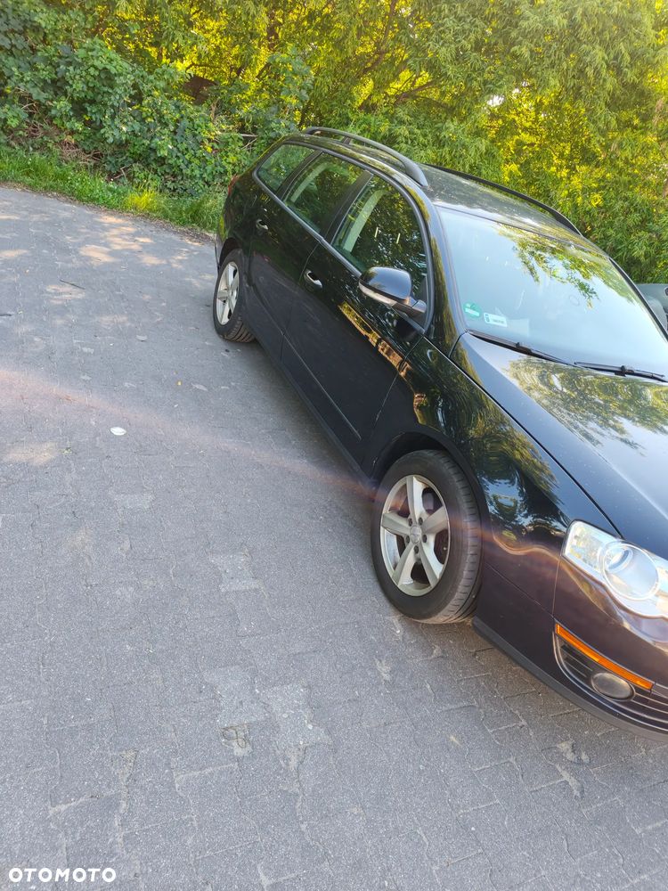 Volkswagen Passat 2.0 TDI Individual - 7