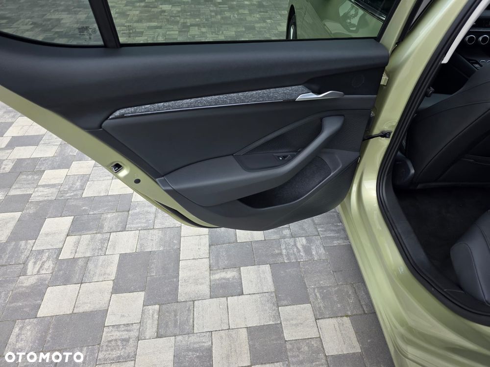 Skoda Superb 2.0 TDI SCR Selection DSG - 18