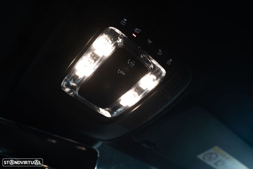 Mercedes-Benz CLA 250 e 8G-DCT AMG Line - 44