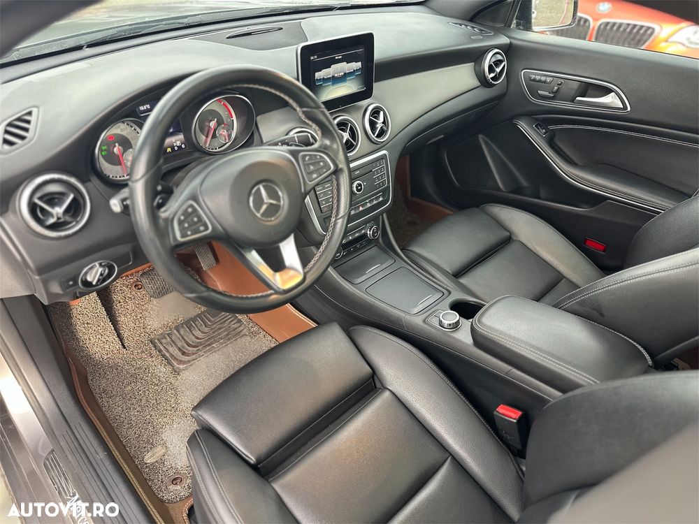 Mercedes-Benz CLA 200 d Shooting Brake 7G-DCT AMG Line - 9
