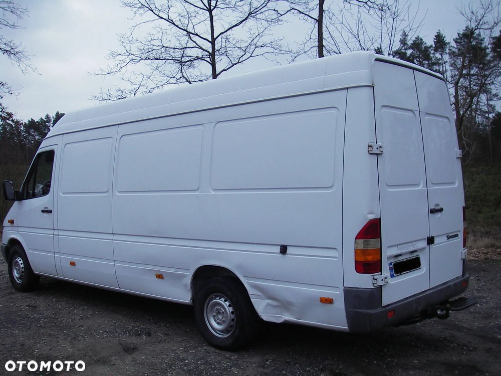Mercedes-Benz Sprinter - 6