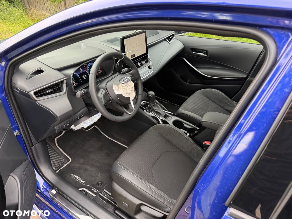 Toyota Corolla 1.8 Business Edition - 17