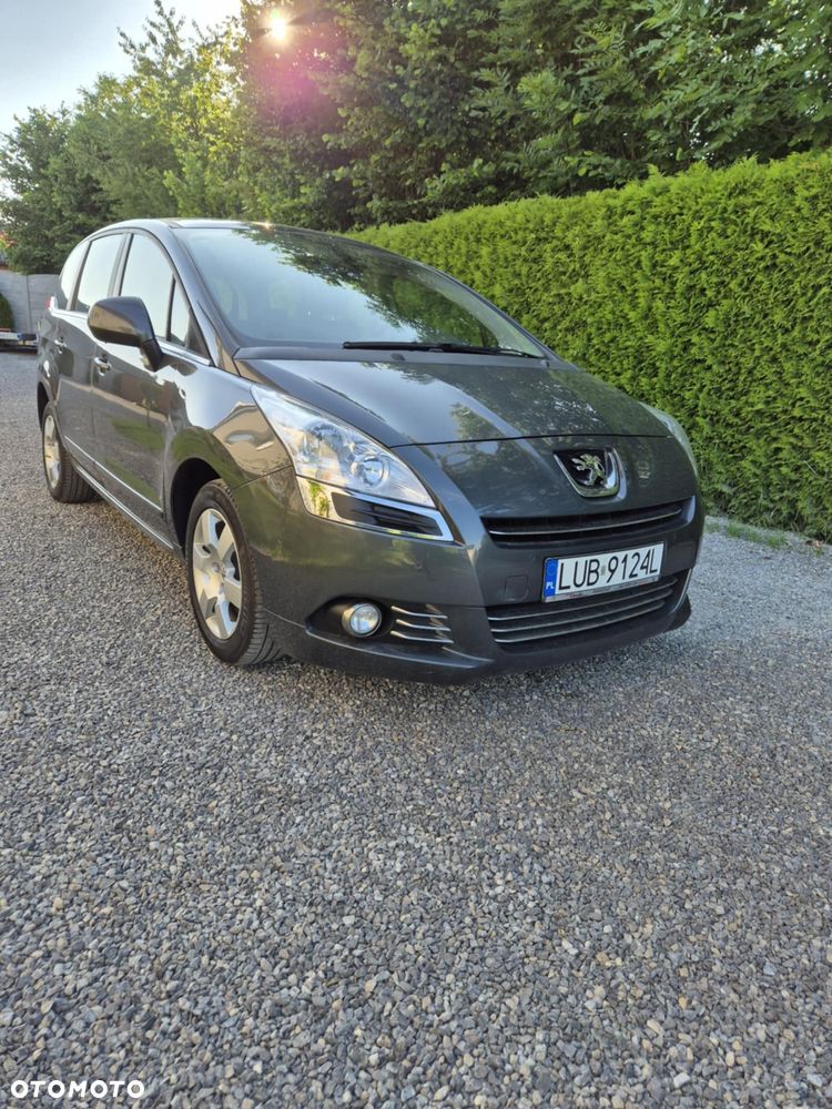 Peugeot 5008 - 1