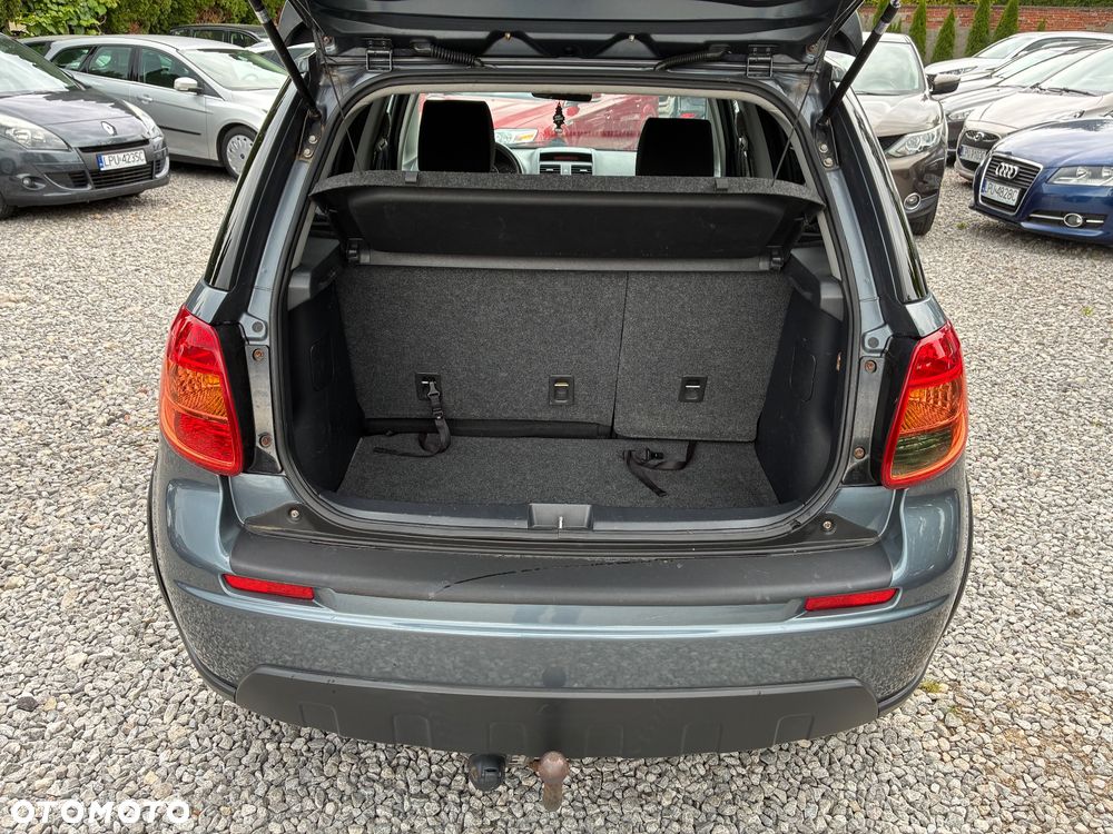 Suzuki SX4 1.6 VVT 4x2 Comfort - 11