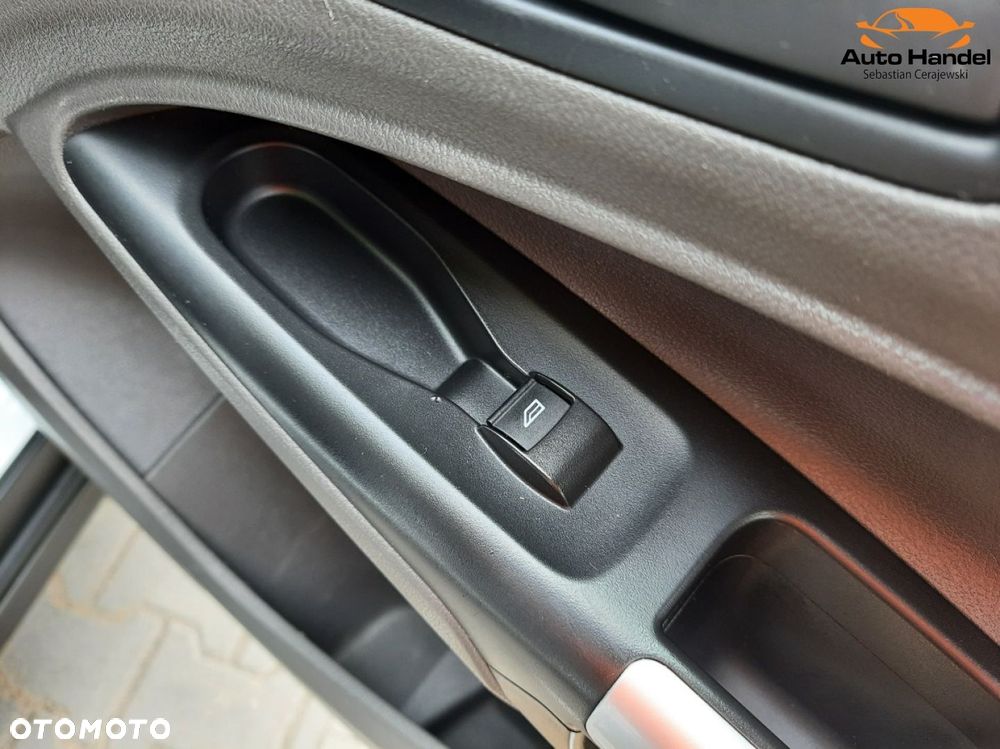 Ford TRANSIT CONNECT - 29