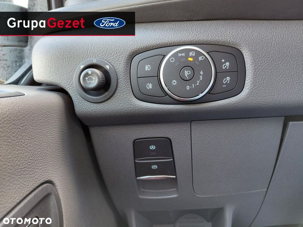 Ford Transit - 17