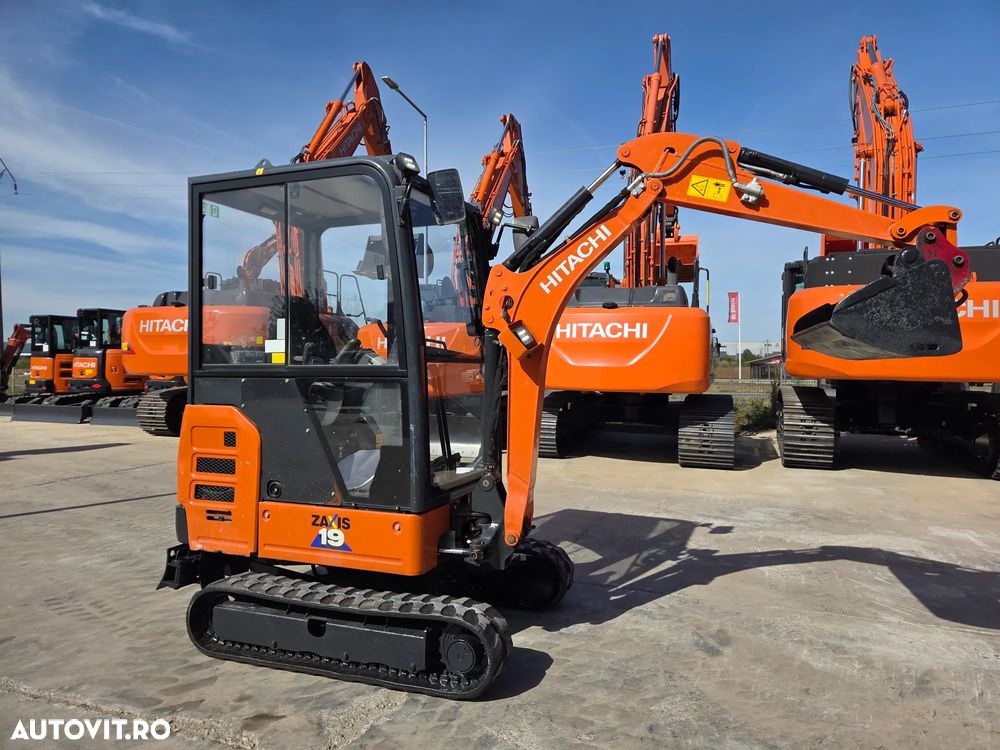 Hitachi ZX19-6, 2 TONE, 2022, 1.056 ore, CUPLA RAPIDA+4 CUPE, adancime sapare 2,8m, ridica 1,3t, latime 0,8m cu senile extensibile la 1,2m, inst picon pe brate, produs in JAPONIA, posibilitate leasing 4 ani-PROMOTIE 20.900 Eur+Tva - 6