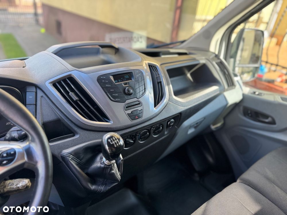 Ford Transit - 9