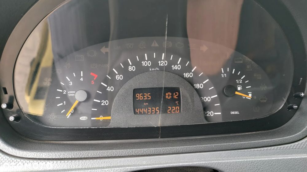 Mercedes-Benz Vito - 8
