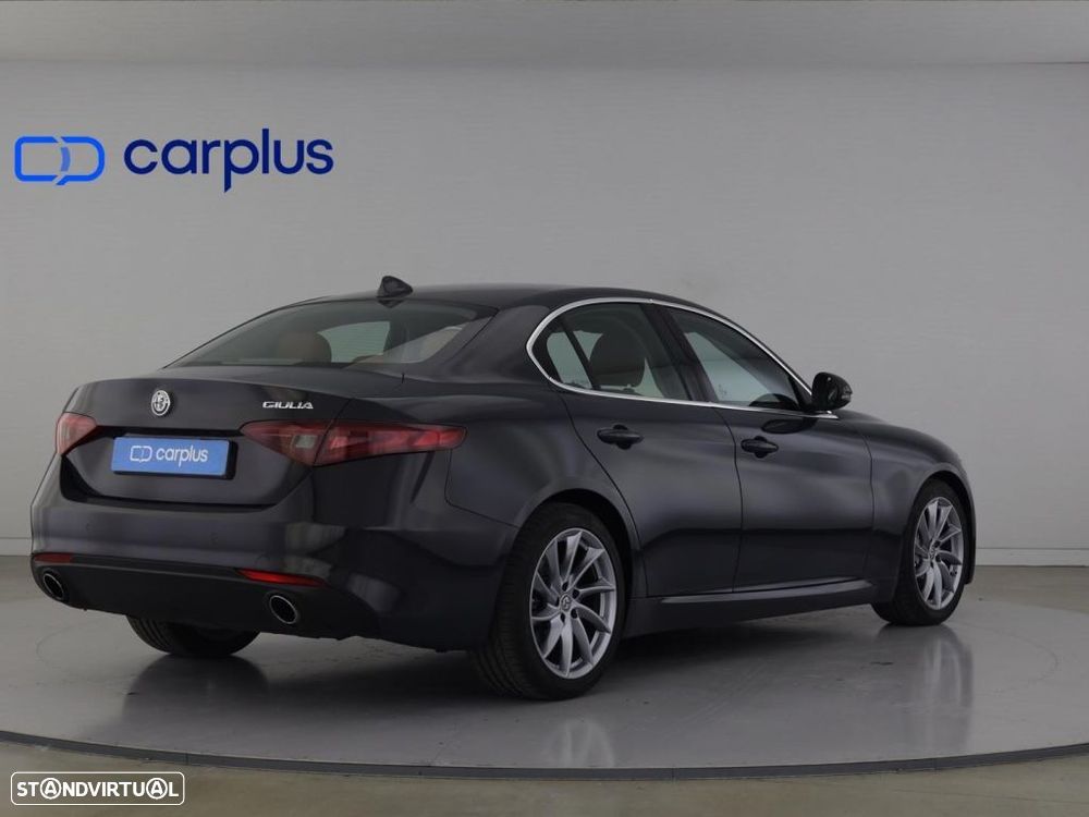 Alfa Romeo Giulia 2.2 D Super AT8 - 7