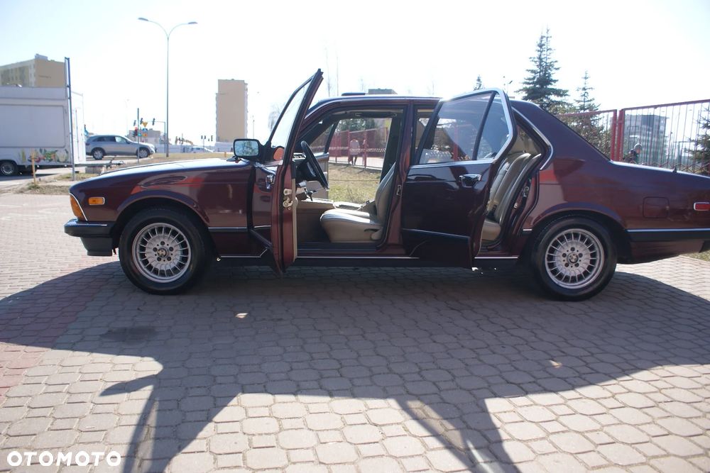 BMW Seria 7 - 17