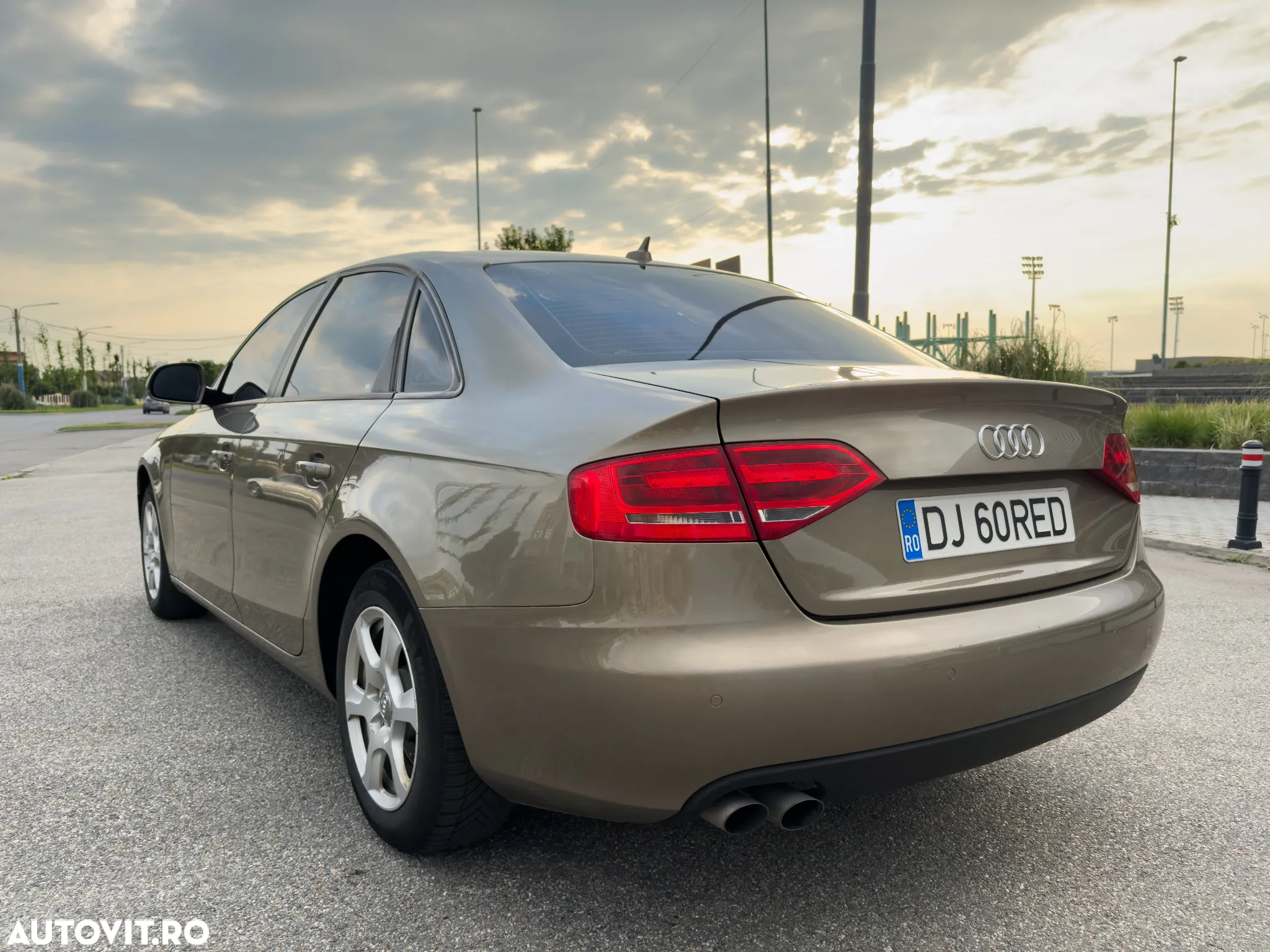 Audi A4 2.0 TDI B8 - 6