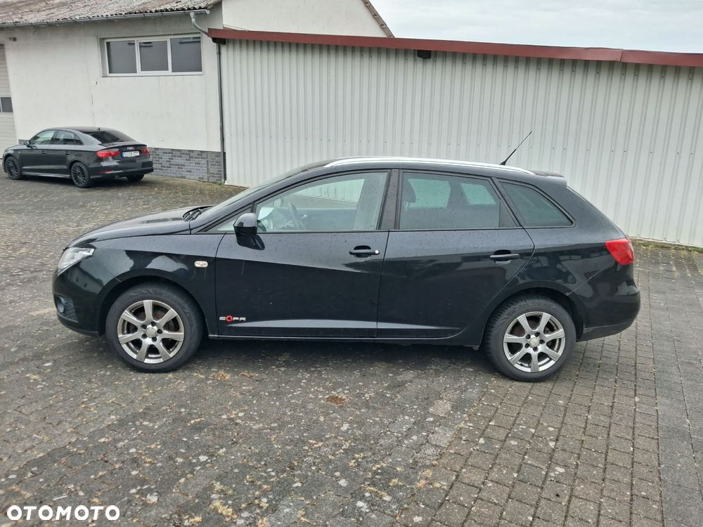 Seat Ibiza 2011 photo 2