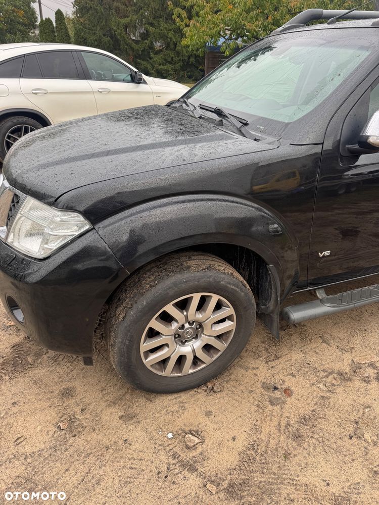 Nissan Navara 3.0 D V6 - 10