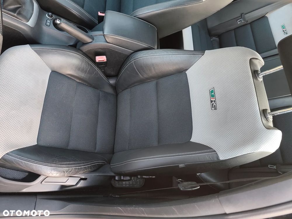 Skoda Octavia 2.0 TDI CR DPF RS - 11